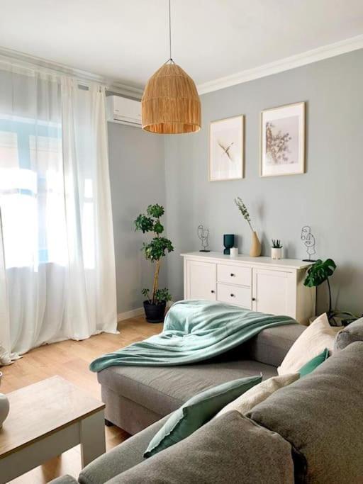 Bright Flat Rosaleda Appartement Málaga Buitenkant foto