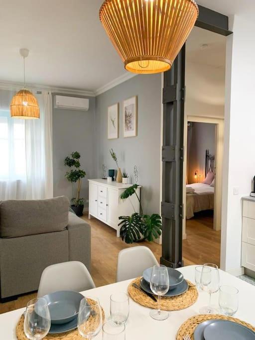 Bright Flat Rosaleda Appartement Málaga Buitenkant foto