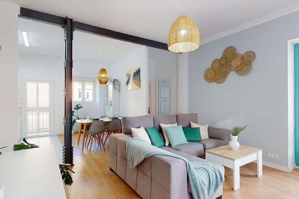 Bright Flat Rosaleda Appartement Málaga Buitenkant foto