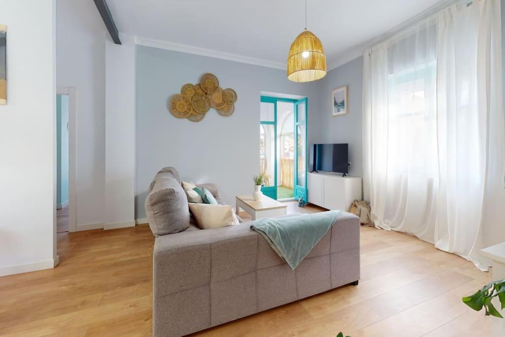 Bright Flat Rosaleda Appartement Málaga Buitenkant foto